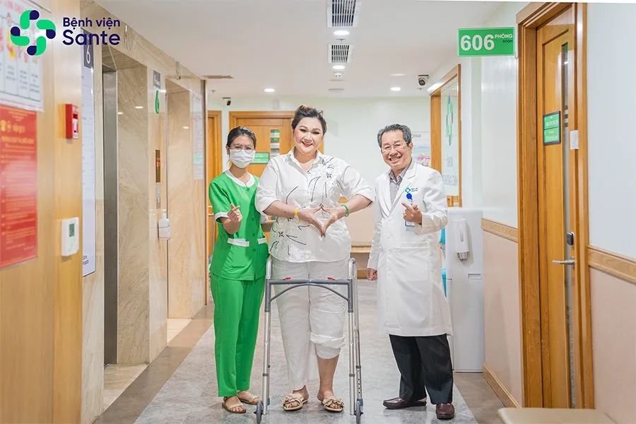 Bệnh viện Sante - THAY KHỚP GỐI BỊ THOÁI HÓA NẶNG CHO NGƯỜI BỆNH BÉO PHÌ Bệnh viện Sante - THAY KHỚP GỐI BỊ THOÁI HÓA NẶNG CHO NGƯỜI BỆNH BÉO PHÌ