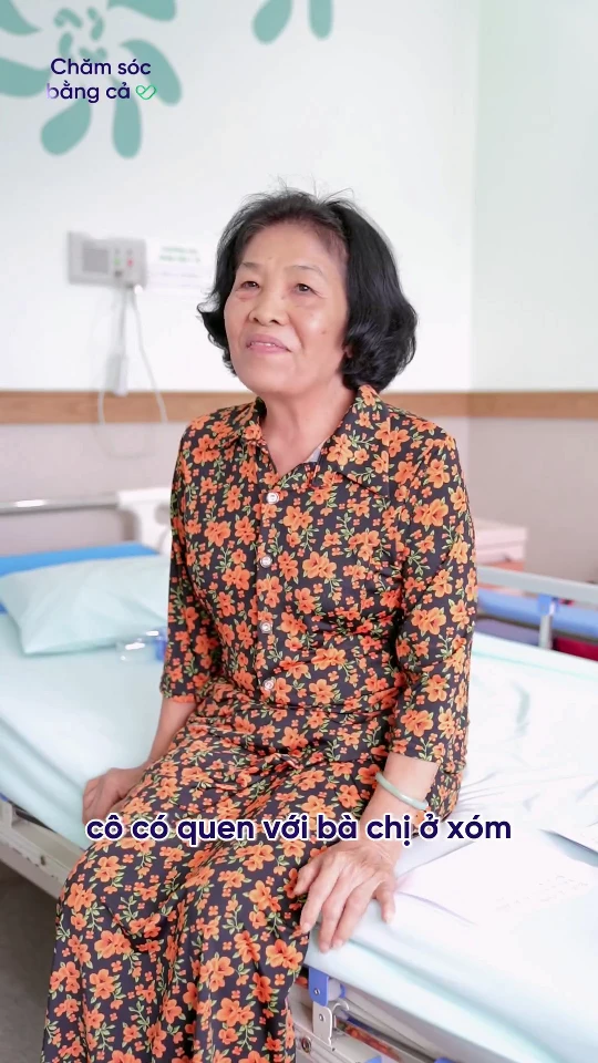Bệnh nhân nữ phẫu thuật thay 2 khớp gối an toàn xuất viện sau 24h tại Bệnh Viện Sante